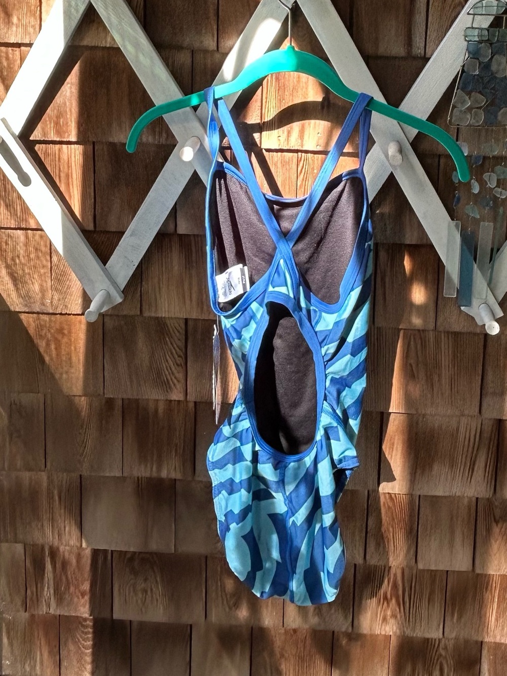 NWT Women’s Speedo Swimsuit Size 10 - Picture 2 of 5
